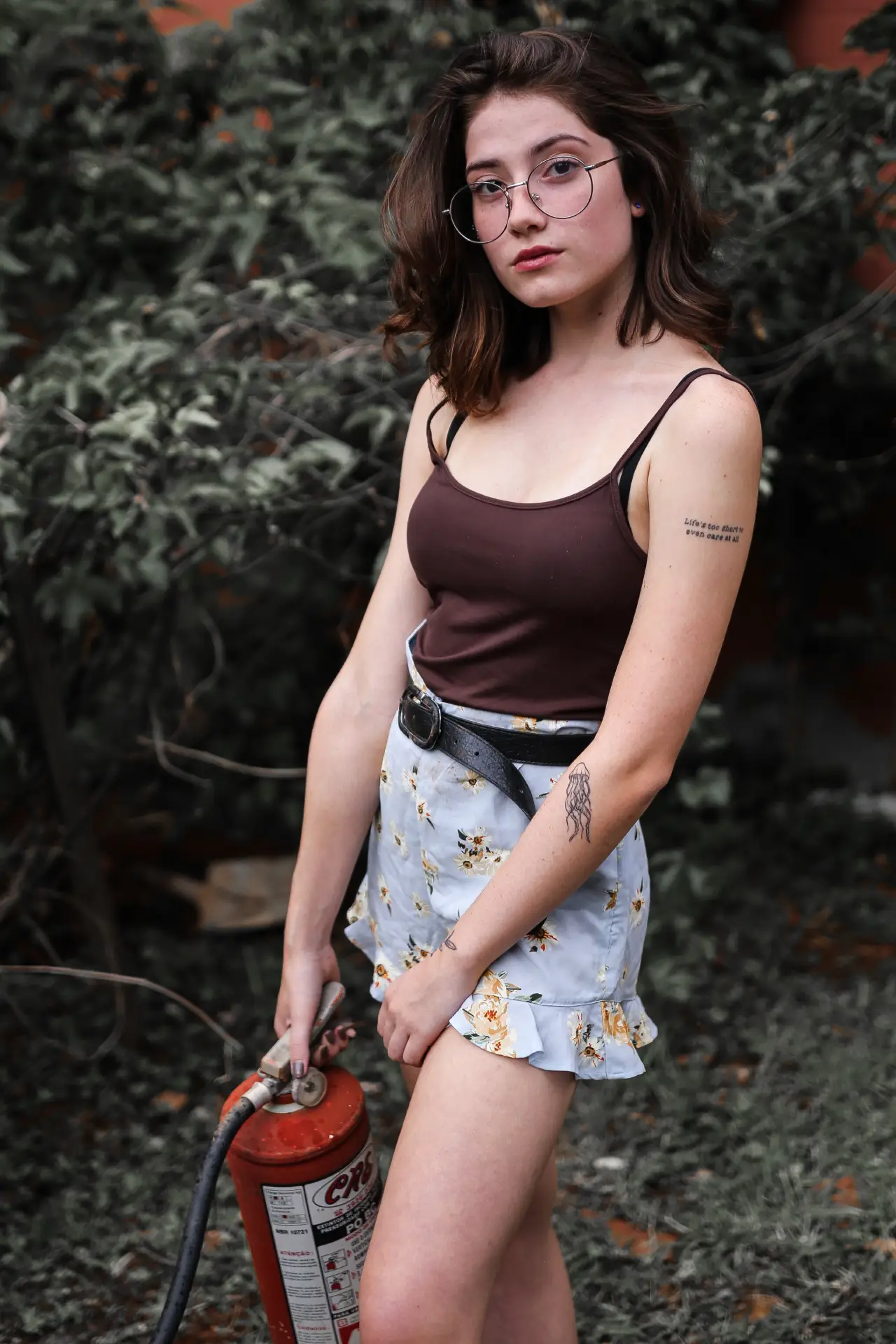 Casual Sleeveless Solid Brown Top - Image 3
